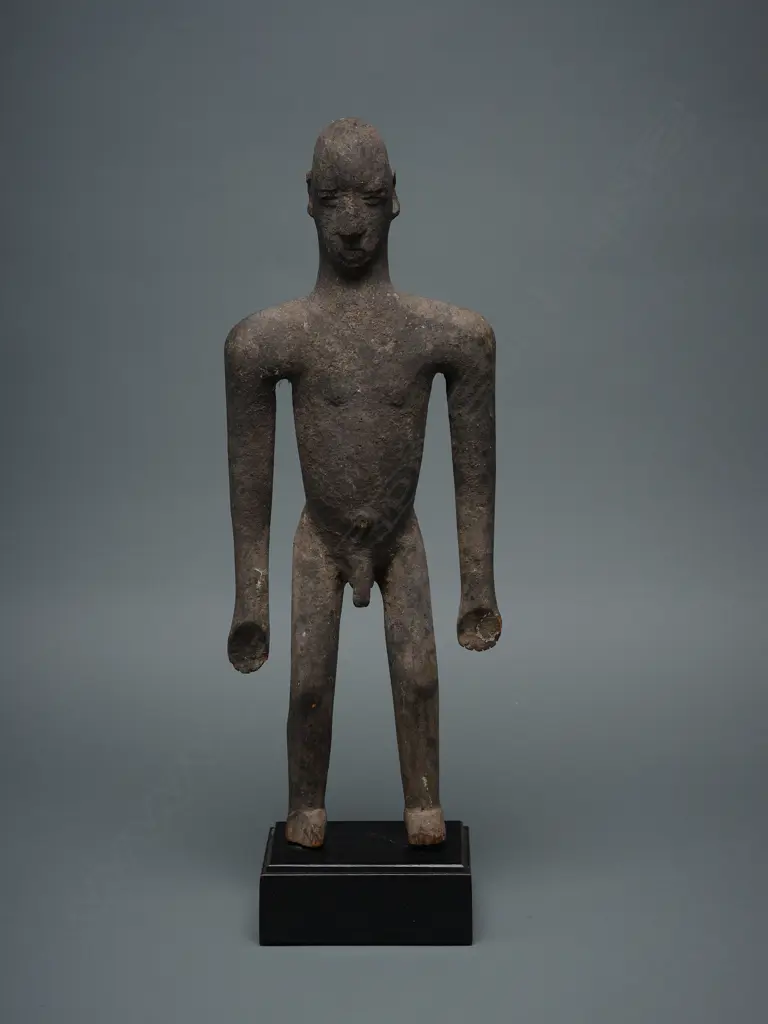 Ghana Dagari wooden male figure, Image 1++